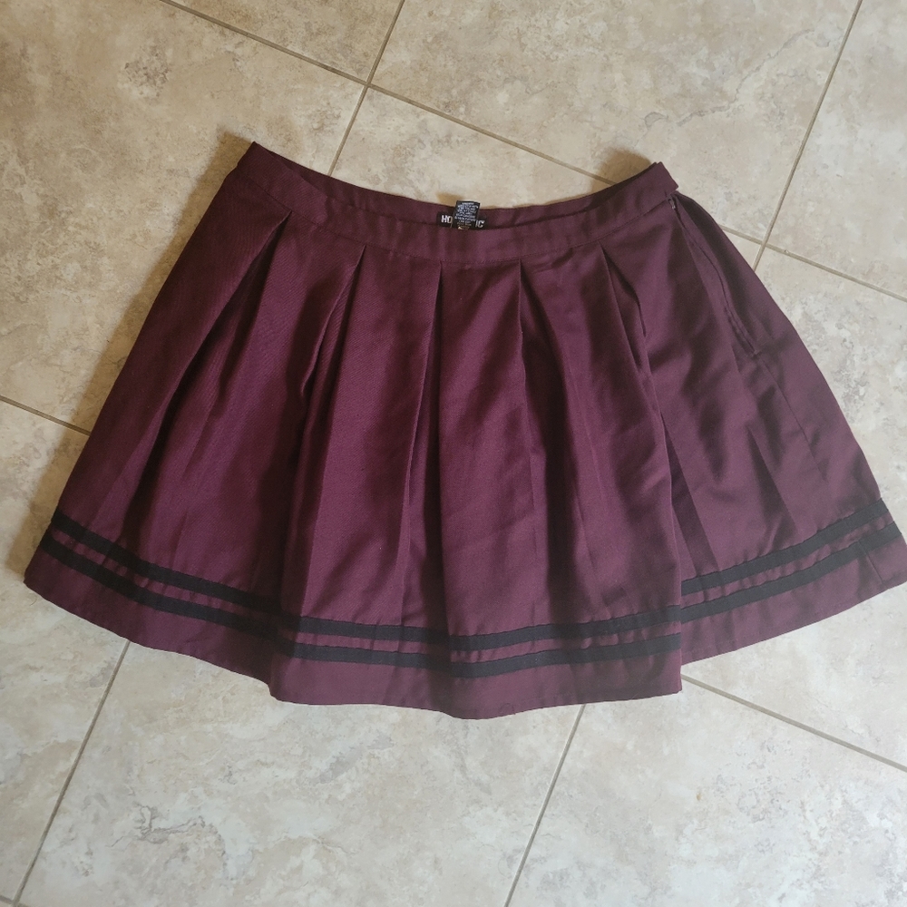 Hot topic skater skirt